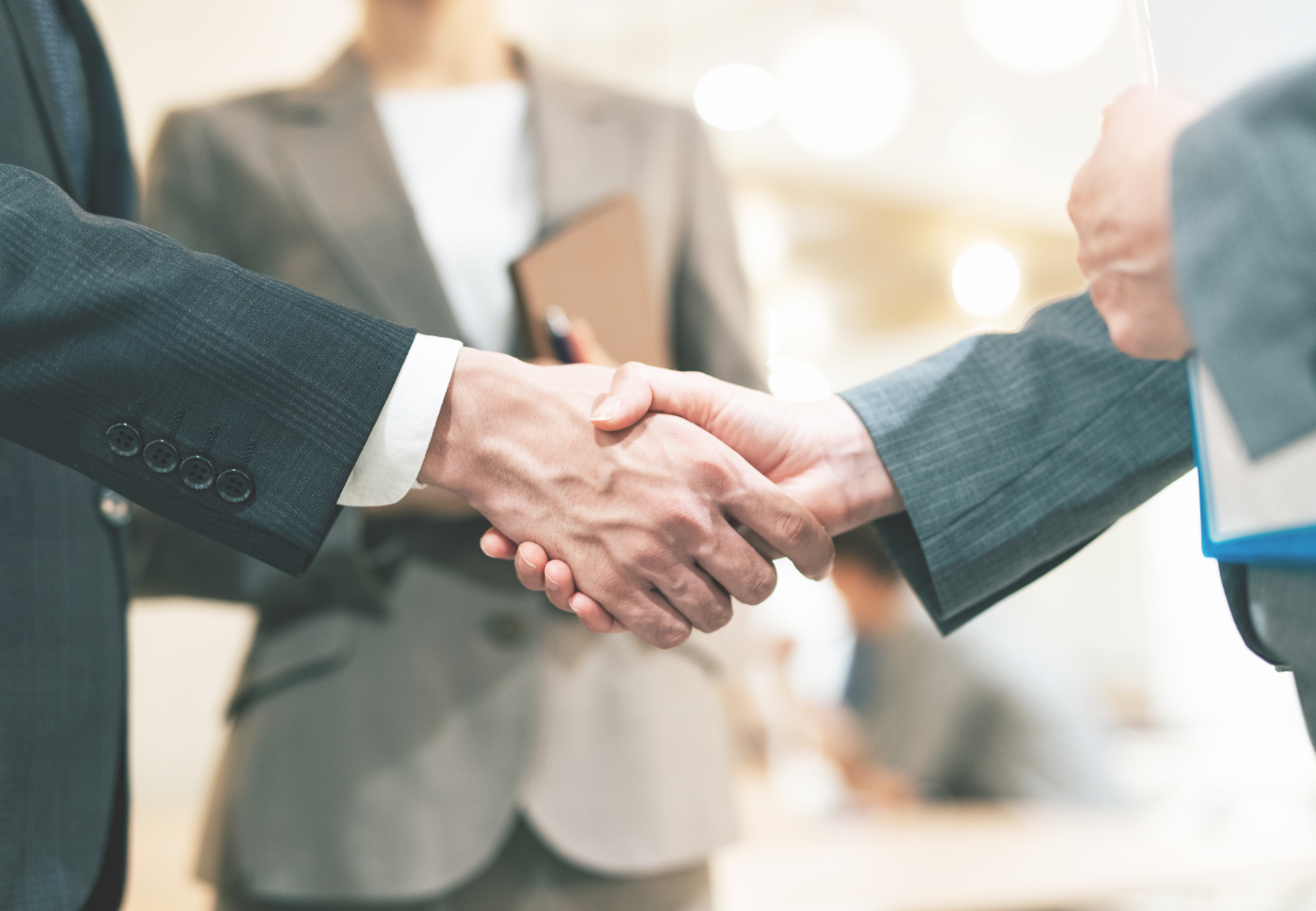 日本政策金融公庫出身の経営サポート会社と提携